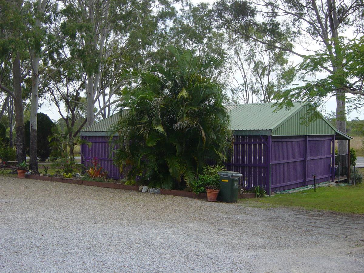 Greenacres Motel / Van Park Benaraby Exterior foto
